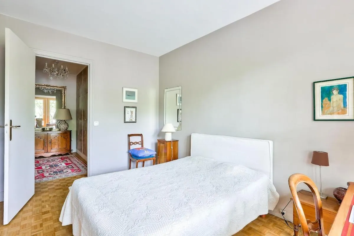 Lovely Parisian 1Br Flat 10Min From Eiffel Tower France